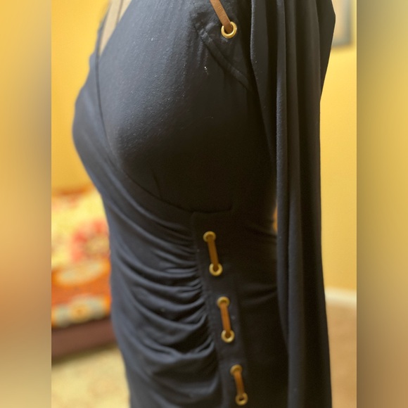 Carmen Marc Valvo Dress Women's Size L Long Sleeves Faux Leather Grommets Wrap - Picture 4 of 4